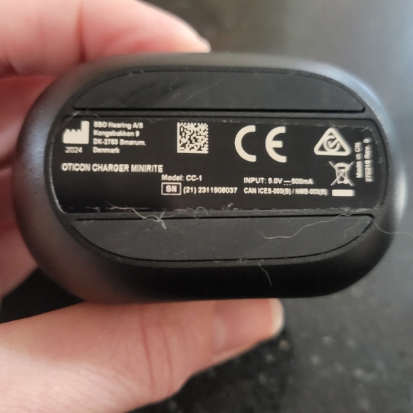 Oticon Desktop Hearing Aid Charger Model CC-1 - Picture 4 of 6